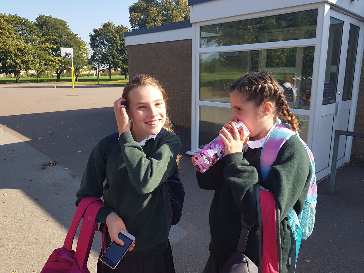 kjaryr6teachers's tweet photo. What a brilliant first day we have had! #hardworkingchildren #firstdayback https://t.co/IlgHZsj7SU