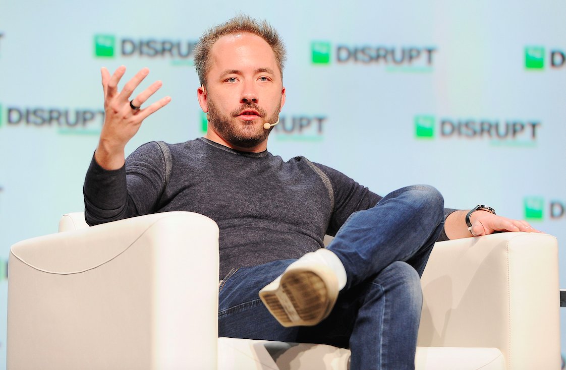 PeterBordes's tweet image. Drew Houston on taking Dropbox public after 10 years buff.ly/CeLnGm #TCDisrupt #DisruptSF #Entrepreneur