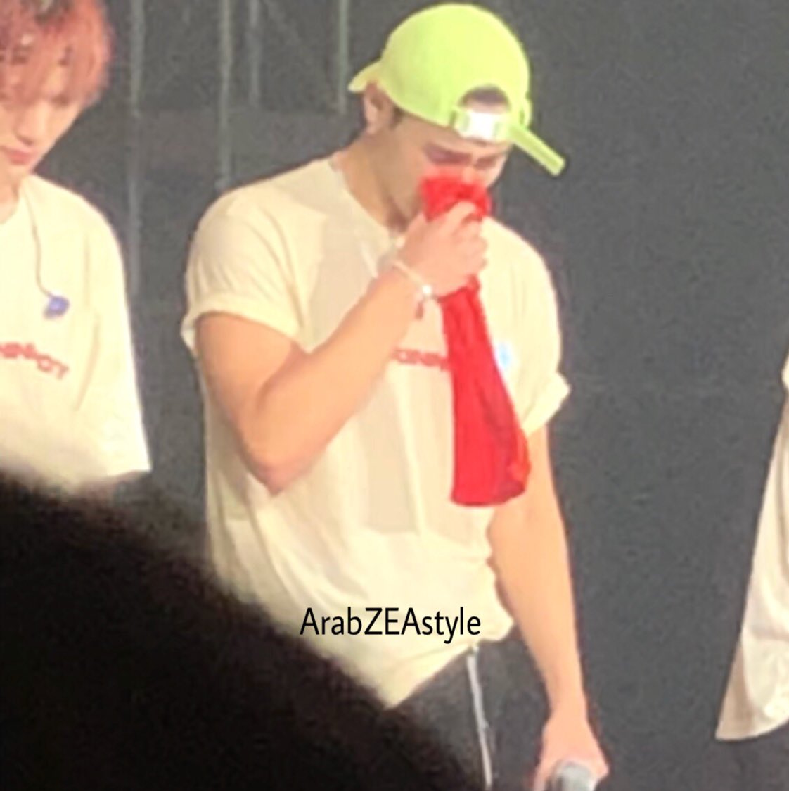 ArabZEAstyle's tweet photo. 180826
🐻🐶☹️☹️
#셔누 #민혁 #셔혁 #showhyuk #몬스타엑스 #monstaxencore #monsta_x #MX_2ND_WORLDTOUR @OfficialMonstaX https://t.co/O78Rg28pOD
