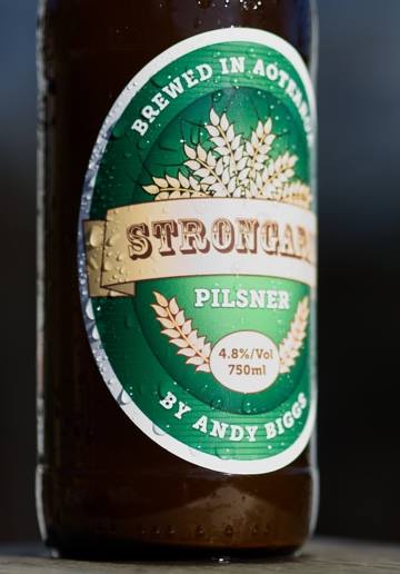 beerlabelizer's tweet image. Order your sweet label designs direct from beerlabelizer.com 🎉 They're vinyl and printed with eco-solvent ink, so they're waterproof and you don't have to worry about the fridge and dishwasher. #beerlabels