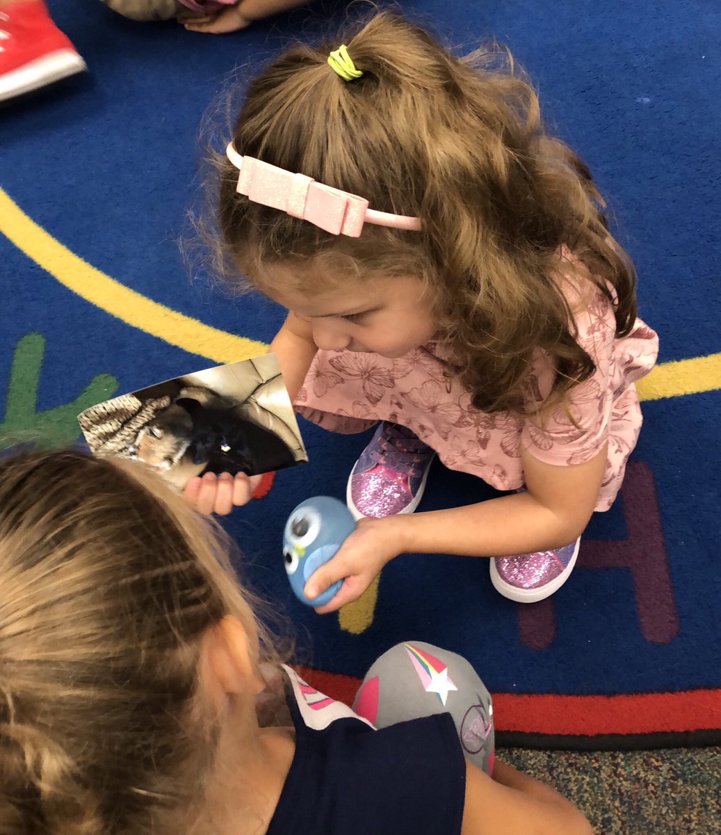 JRobinsonKinder's tweet image. We shared a little bit about ourselves! #GreatListeners #AboutMe #FirstDayofK