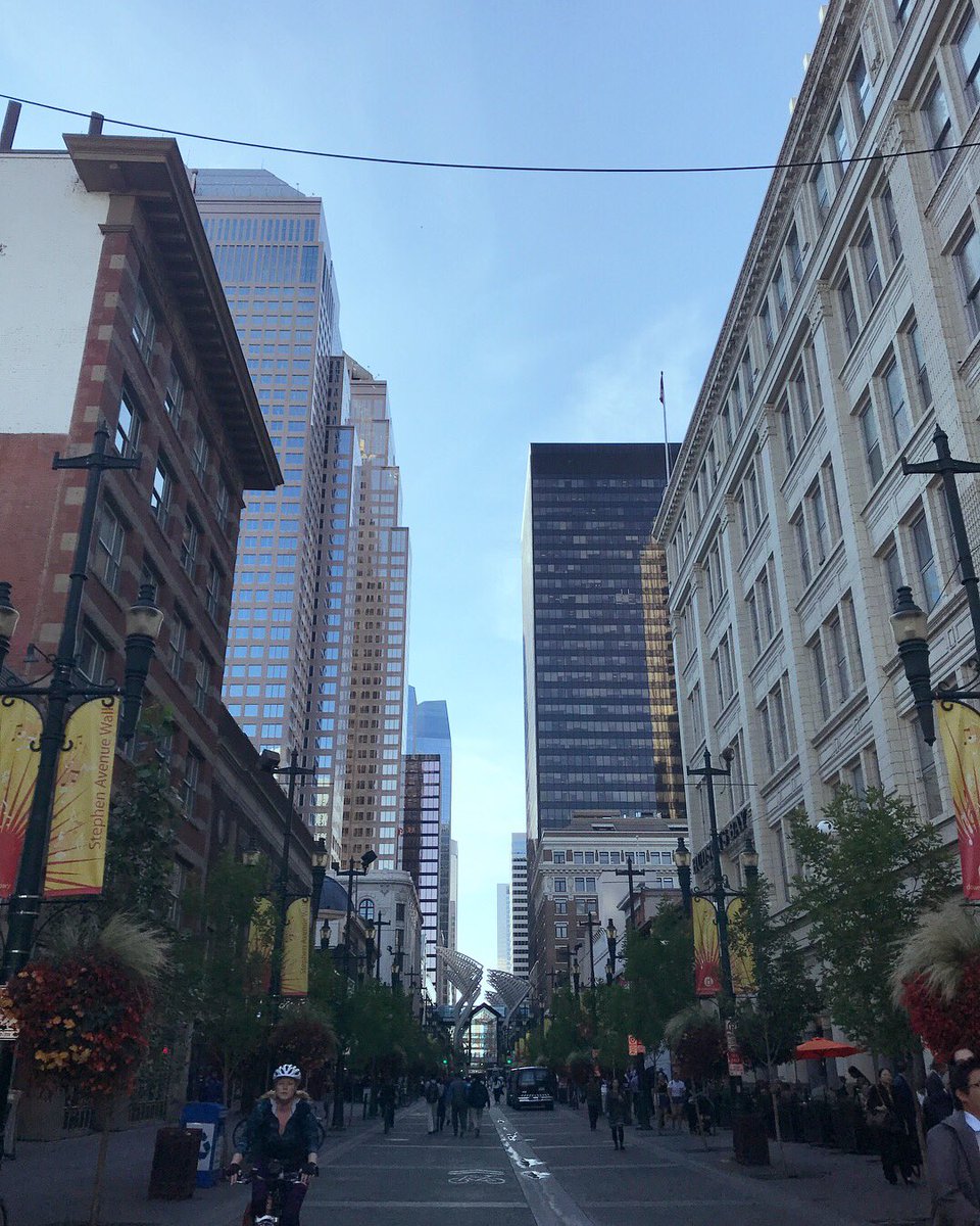 kbaker7773's tweet photo. When you visit a city and well....you just know. #i❤️Calgary https://t.co/yFQICT3wkh