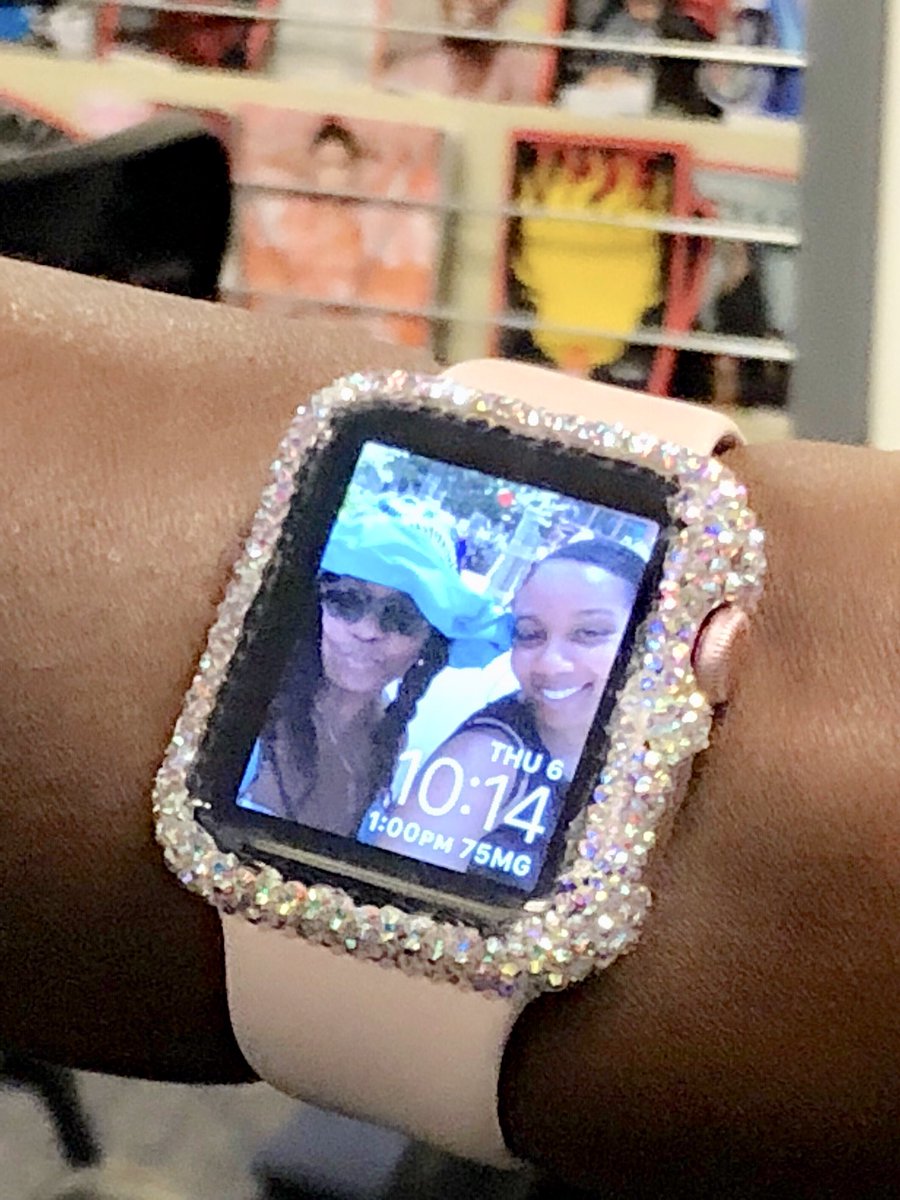 MsPrissC's tweet photo. My happy & loyal customer rocking her Blingβd Out Apple Watch Screen Protector! (Size 42mm)
#etsy #symphonystreasures #bedazzle #blackownedbusiness #handmade #etsy #handplaced #abcrystals #applewatch #crafter #entrepreneur #crystals #screenprotector #series1 #series2 #series3 https://t.co/kxm9tHJrpr