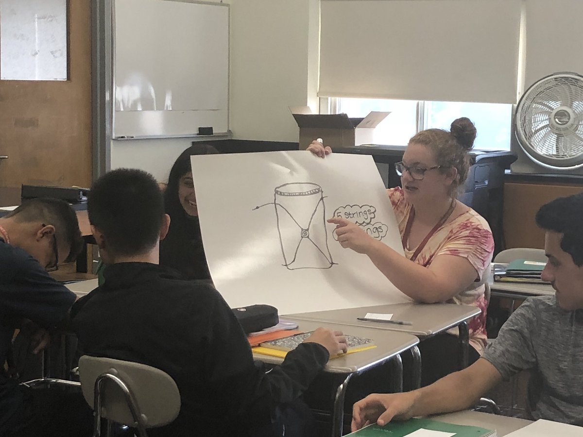 TerryRenna7's tweet image. Students constructing their own mystery tubes @emeadowschools @WTCRams #scientificinquiry #mysterytubes #engineersatwork