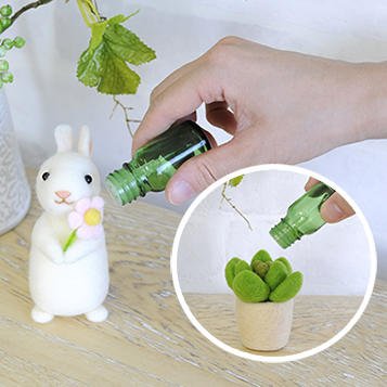 ふじたさとみ Twitterissa ハマナカの手編みと手芸の情報サイト あむゆーず にて 私の作品が掲載されています 作品レシピを無料掲載していますのでご利用くださいね アロマ アクレーヌで香りを楽しむ うさぎと多肉植物 T Co Aio7ftbhzh 羊毛