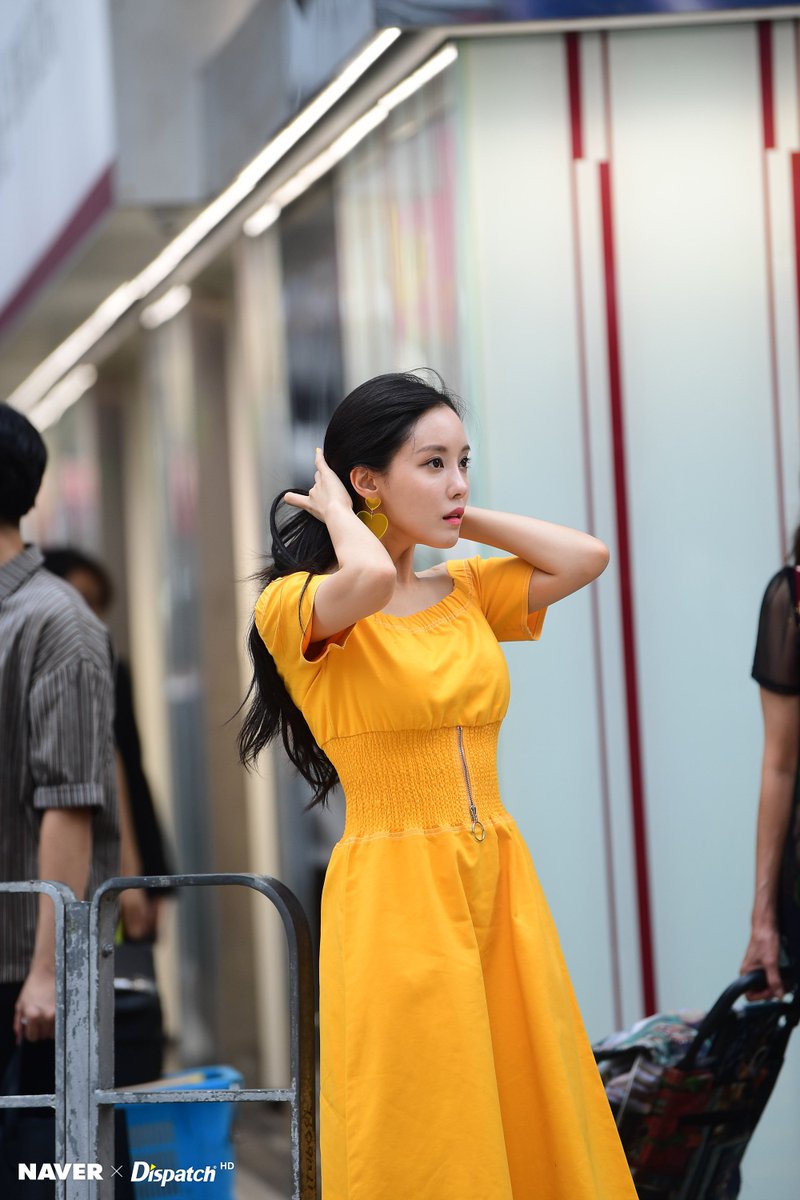 [PIC] 180813 #HYOMIN @ HK for Naver X Dispatch #효민 (3) 🍋💛
mimgnews.pstatic.net/image/433/2018…
ssl.pstatic.net/mimgnews/image…
ssl.pstatic.net/mimgnews/image…