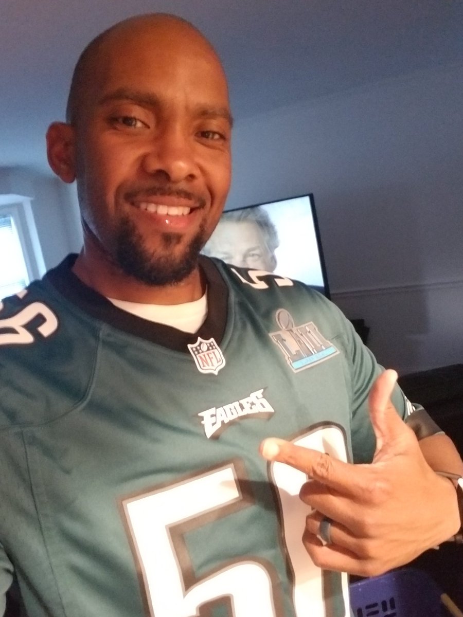 SiaMartin's tweet photo. Time to defend the championship.. #flyeaglesfly https://t.co/vArjT2ST2d