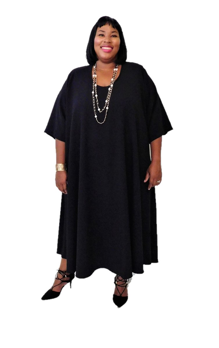 MylesAheadPlus's tweet photo. This eye-catching black dress lends elegance to any event. #plussizes #supersizes #bigbeautifulwomen #bbw #plussizefashion #mylesahead.com https://t.co/nGBJiigFcS