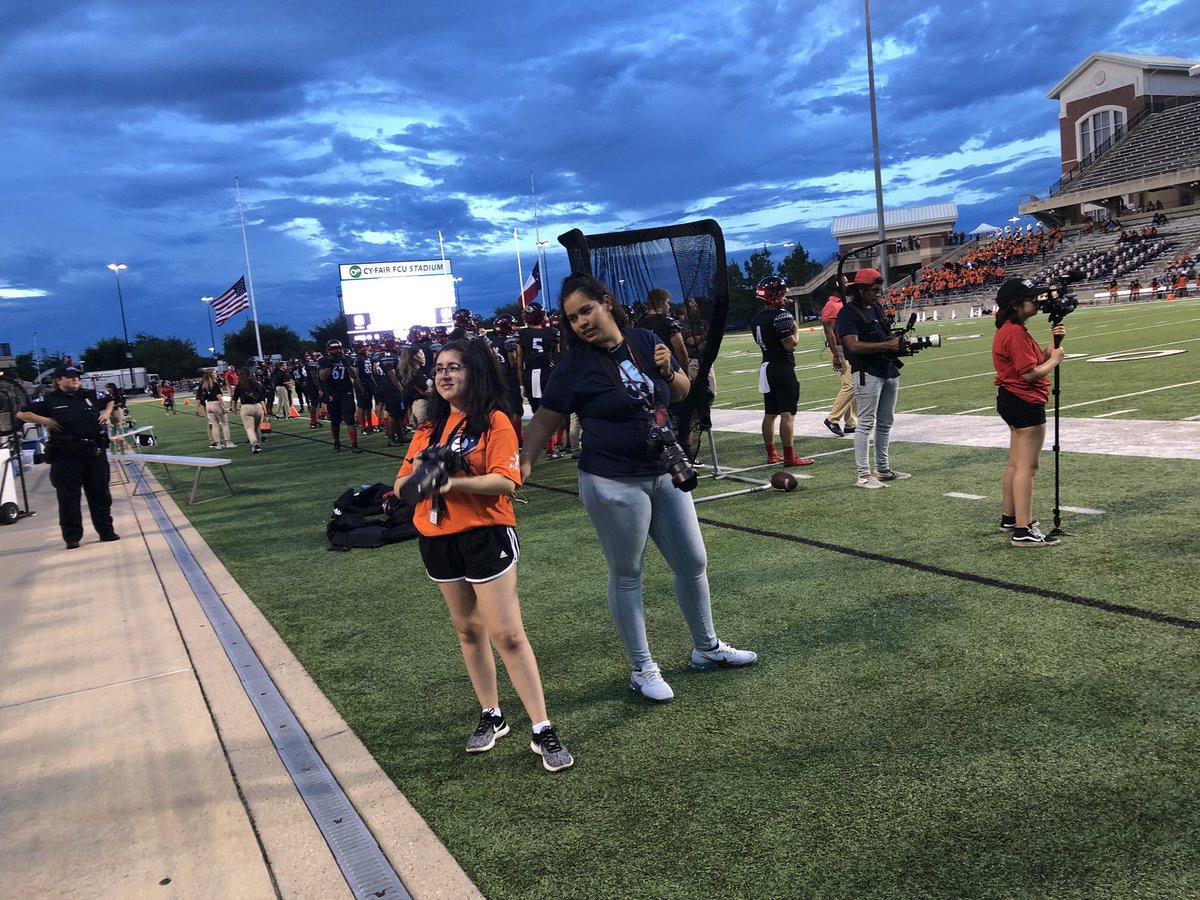 <a href="/CheerLangham/">LOBO CHEER 🎀</a> and yearbook supporting #LoboNation on the sidelines.