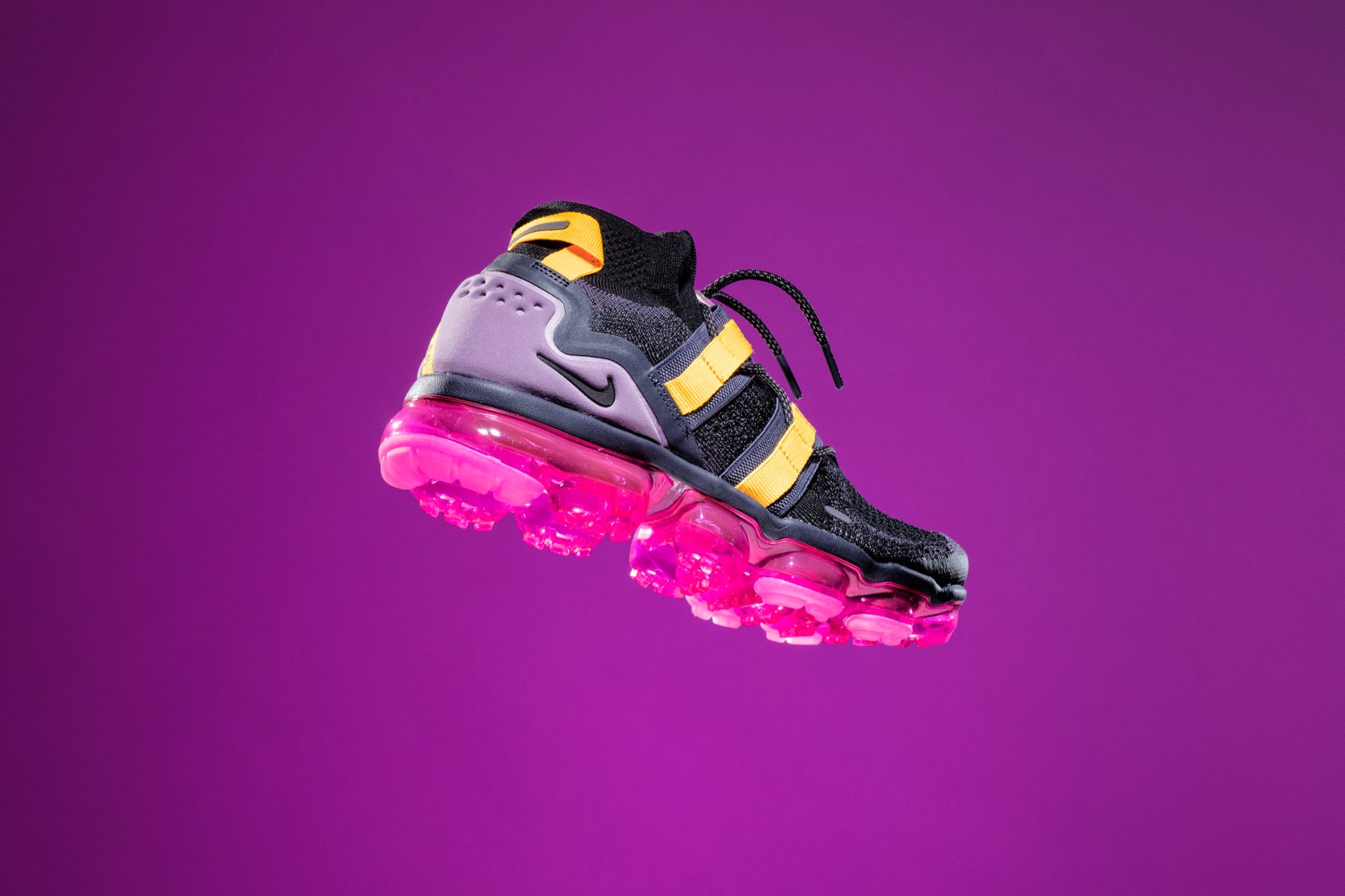 vapormax utility pink blast