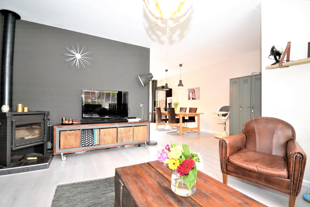 Kampera_roden's tweet photo. Ruimte #woning te koop in #Roden, Zijpendaal 35. €192.500,- Check #funda #makelaar #woningverkoop #Groningen https://t.co/bevMSfttZf https://t.co/g4W1kWKDMb