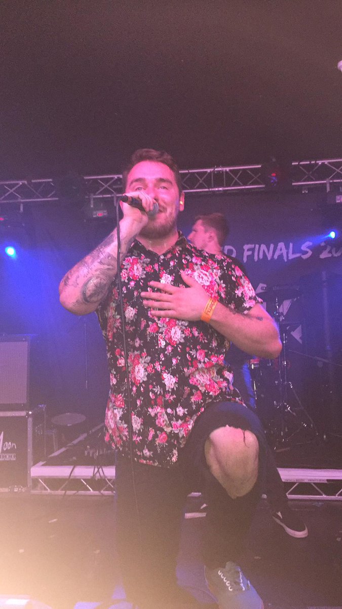 DeadsetDreamUK tweet picture