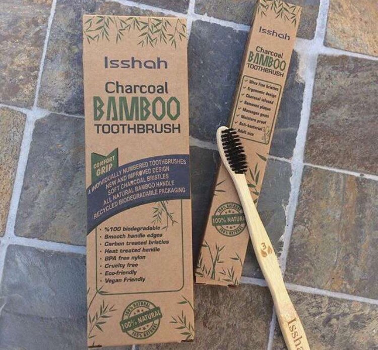 1000Greenthings's tweet photo. For the 12th day of our 14 day countdown to September 9th Maddie has bought and is using a biodegradable toothbrush #1000greenthings #3daystogo https://t.co/SyC2OIpoLv