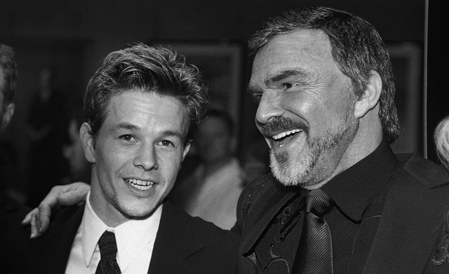 ¿Cuánto mide Burt Reynolds? DmcBiWtVAAEZsec