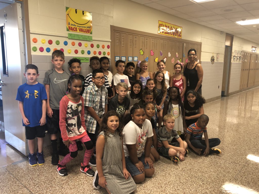 Mrs. Horn’s Fabulous Fourth Graders first day of school. Despite the heat we all had a great day! <a href="/SEM_Dalers/">SEM Dalers</a>