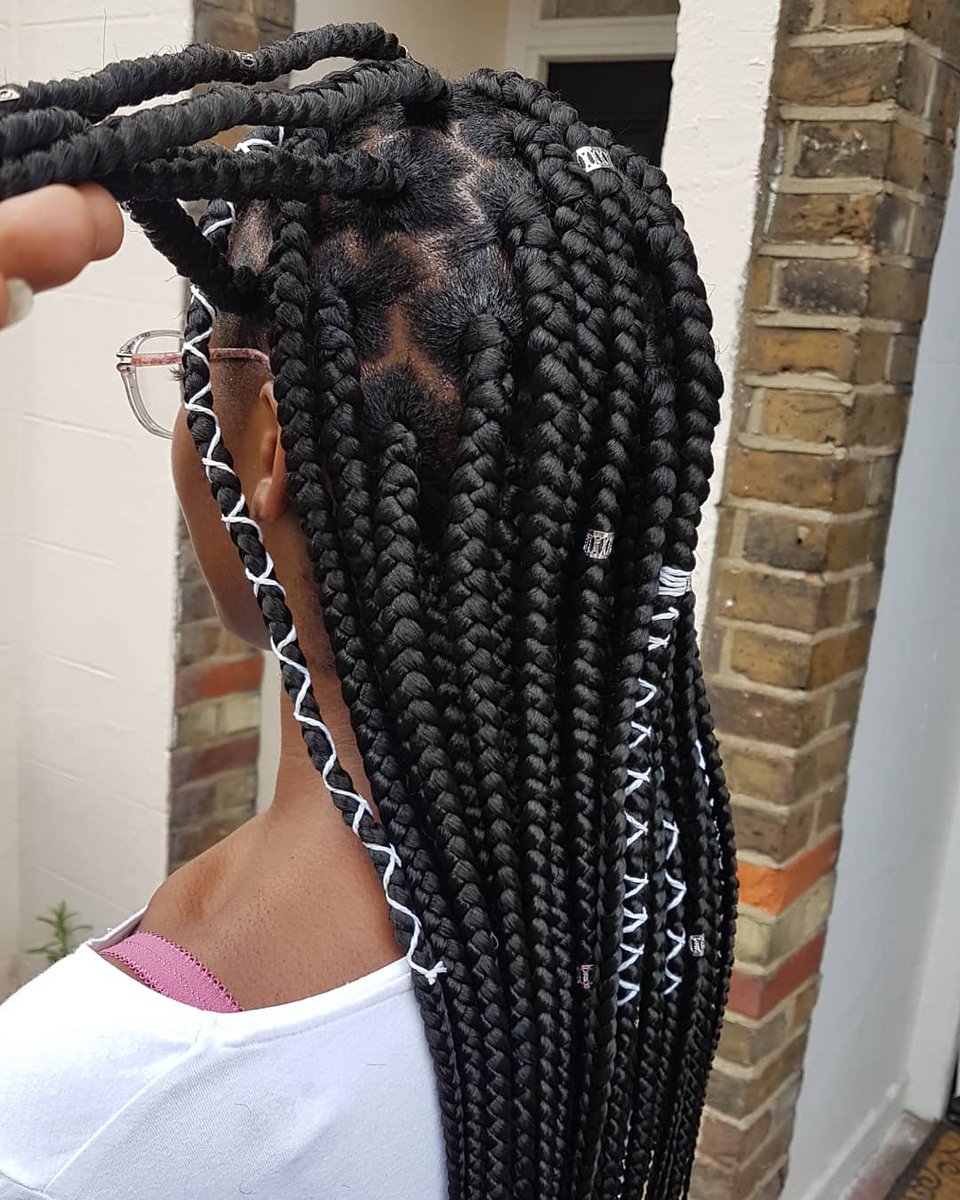 getitdonehair's tweet photo. Zig Zag part braids
#zigzagbraids #braids #boxbraids #singlebraids #londonhair #londonbraider #braidgang #braidstyles #naturalhair #natural #hair #london #expressionhair #beautifulbraids #braidstyles #NaturalHairTwitter #hair https://t.co/5fRq4ZKdW7