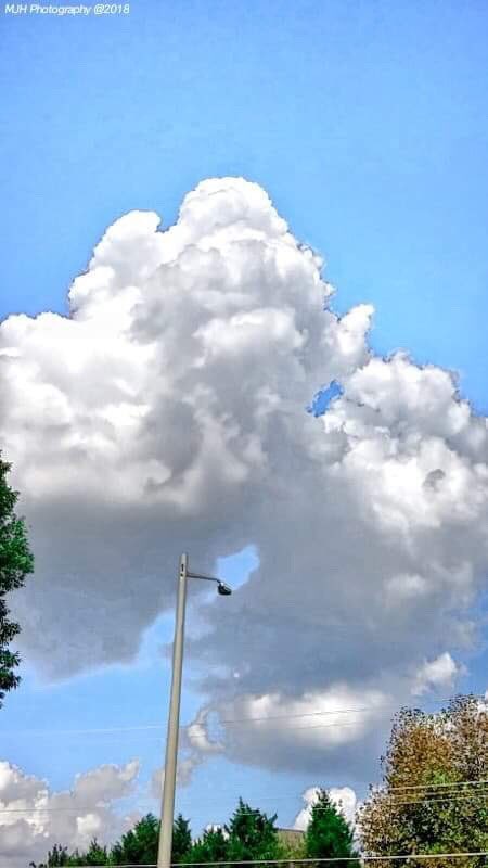 markperdue41's tweet photo. Cumulonimbus Clouds 9/6/18 https://t.co/oXN1kiaMsC