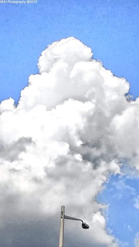 markperdue41's tweet photo. Cumulonimbus Clouds 9/6/18 https://t.co/oXN1kiaMsC