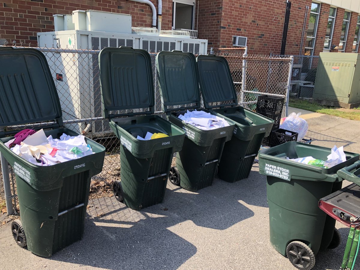 We've picked up the first batch of paper! Recycled paper from local schools, thanks to Wake County Schools for partnering with us. We'll be filling #giantpaperball during <a href="/IMTSChicago/">IMTS</a> next week. #IMTS2018 #paperlessinspection #wakecountyschools #paperless #recycle