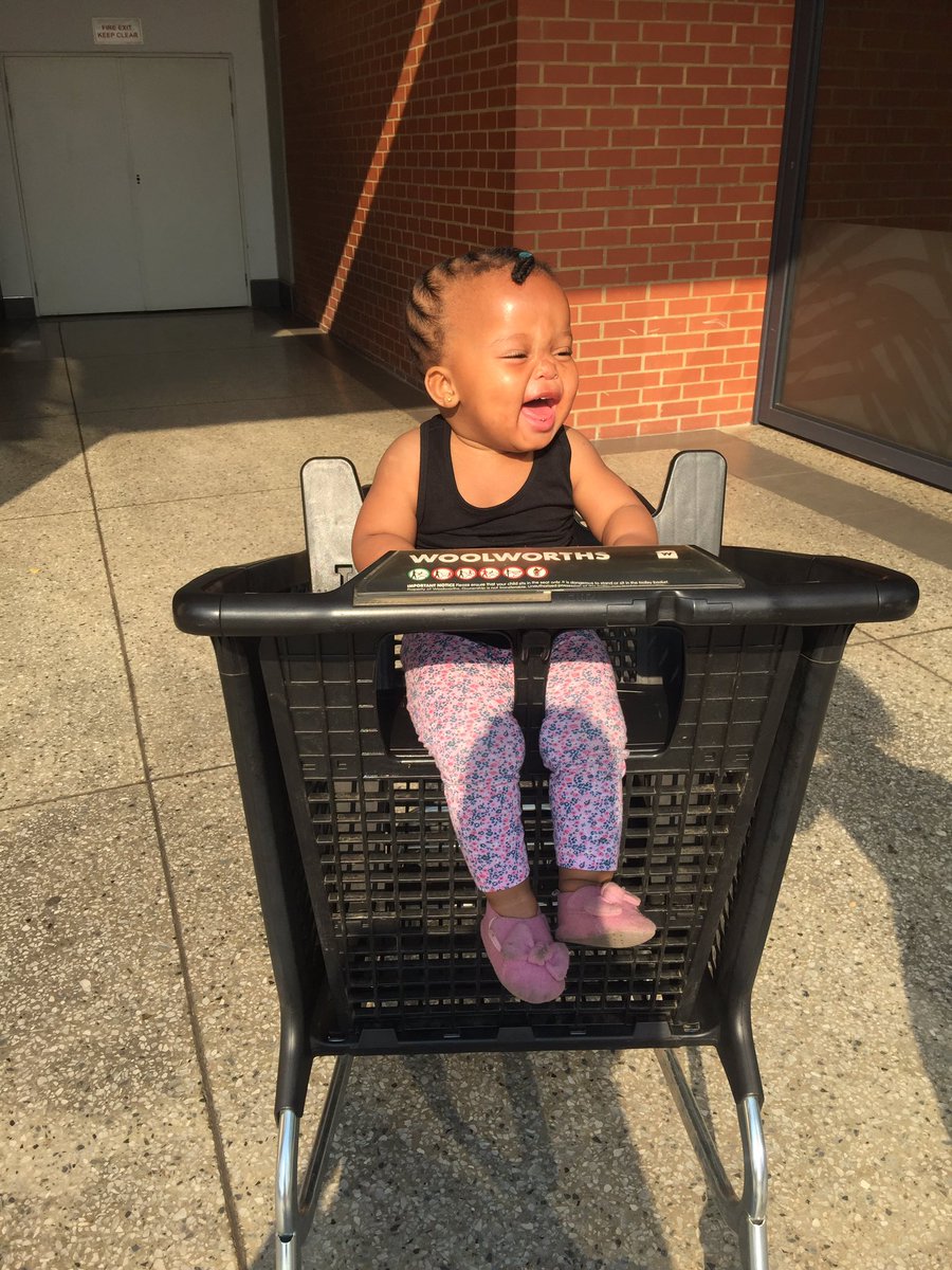 dumantando20's tweet photo. ...just like mommy❤️😂 https://t.co/Vbf6DTNMQA