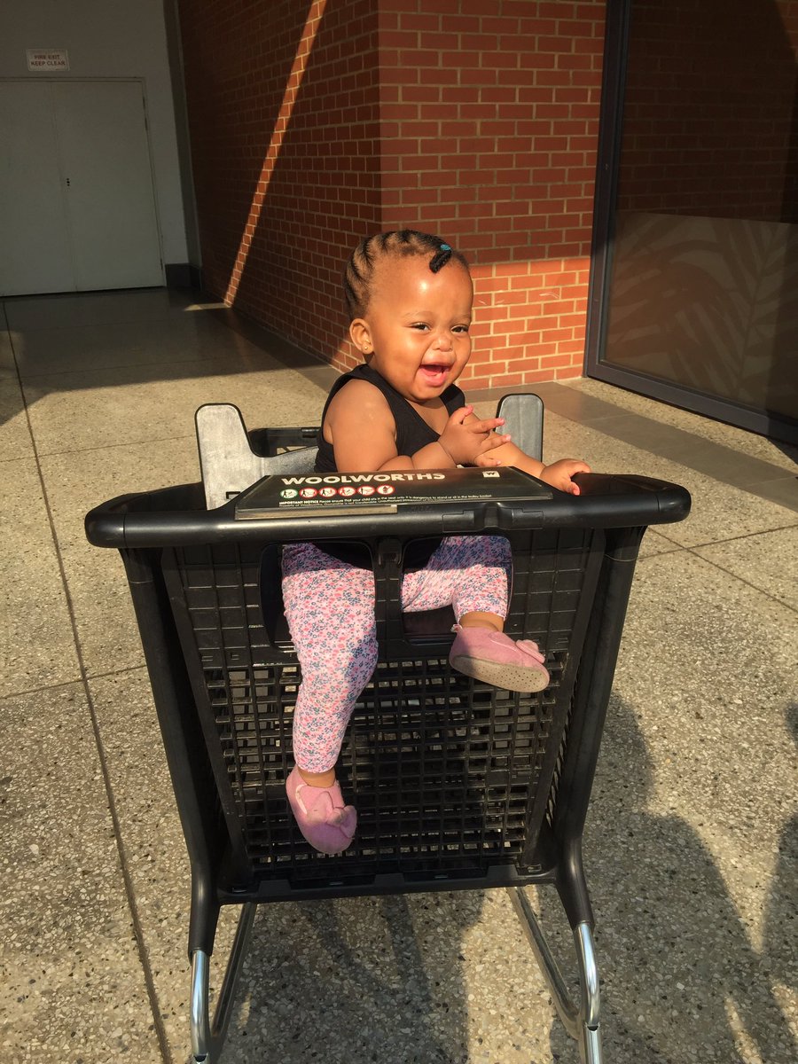 dumantando20's tweet photo. ...just like mommy❤️😂 https://t.co/Vbf6DTNMQA