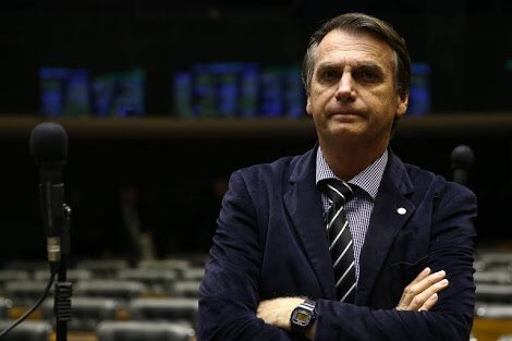 pedrofranczak's tweet photo. Quem venceria num eventual segundo turno?
Fav: Bolsonaro
RT: Faca Tramontina https://t.co/OxOb02Gdu8