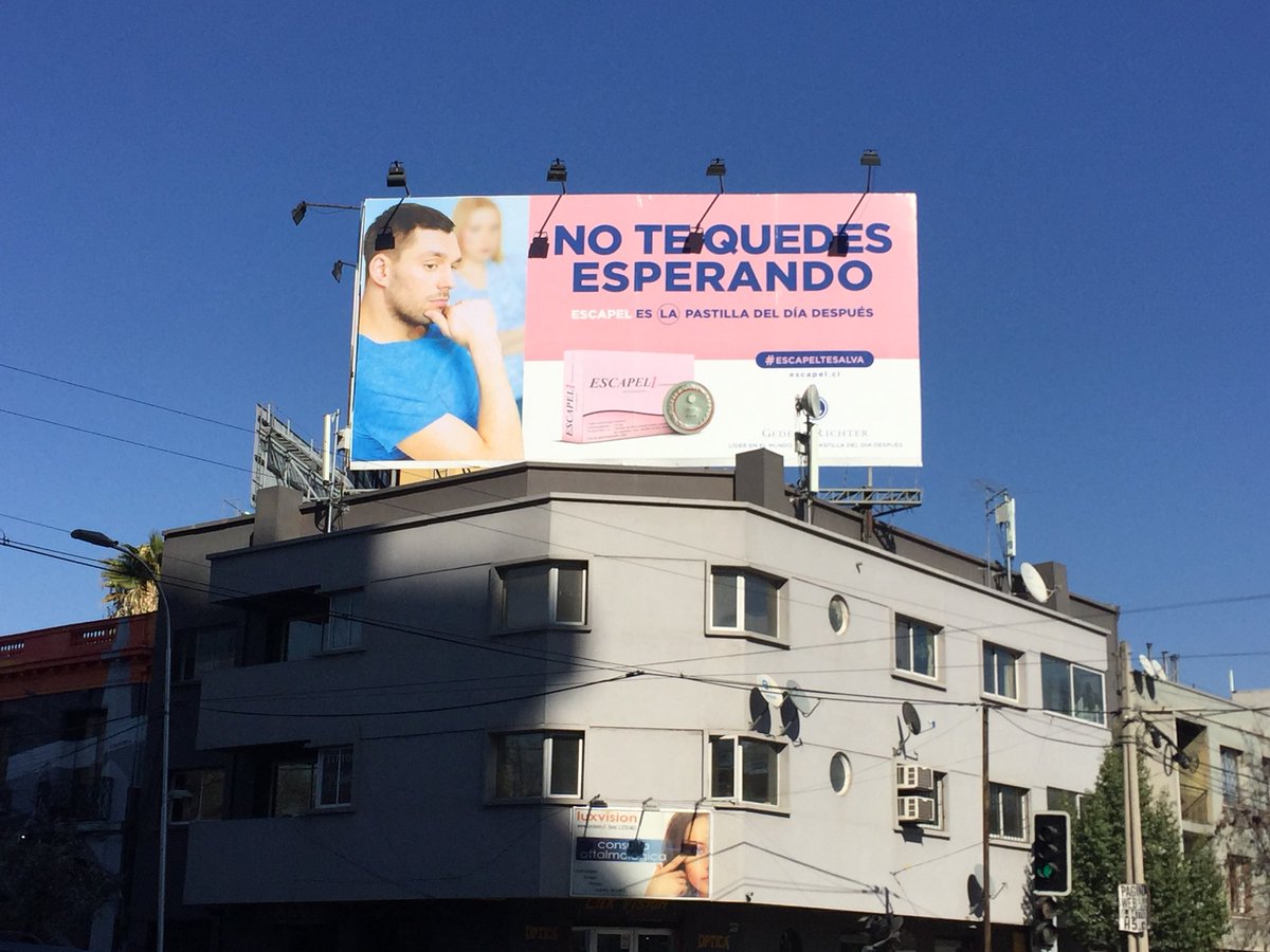 Cocosturera's tweet photo. Yo aplaudo que la pastilla del día después sea de libre compra y también que los hombres se preocupen de tener una sexualidad responsable. Pero esta publicidad no la logro terminar de descifrar. 🤔🤔🤔 https://t.co/GETwgnLaVh