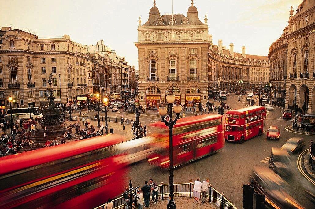 BIG NEWS!!! Coming soon…
#Creativiva #creativivaworldwide #worldwide #london #europe #entertainmentproducer #entertainment #showbiz