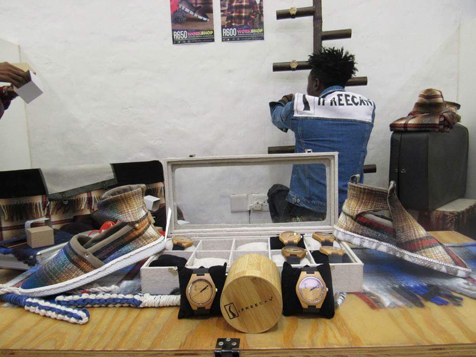 culturespotlyt's tweet image. The Watches are Water Proof and come with a 2years guarantee..