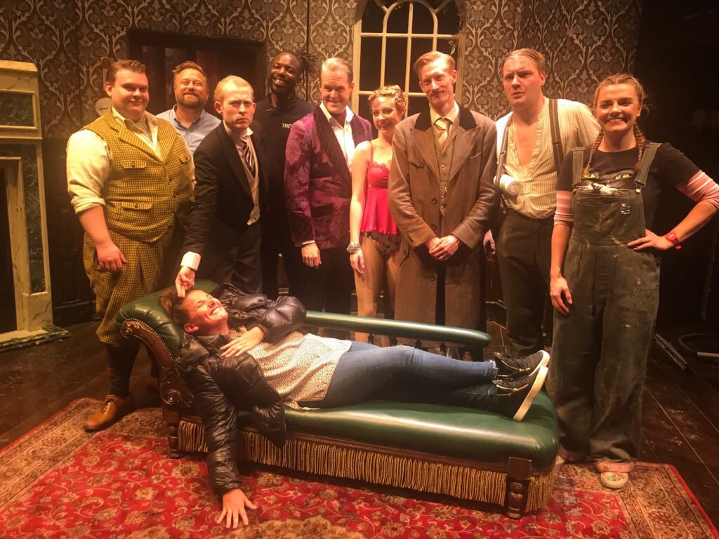 SamBaileyREAL's tweet image. Had the most amazing night watching @playgoeswrong @mischiefcomedy  #playthatgoeswrong @CurveLeicester if you haven’t booked to see this show then get booking x you will not be disappointed 👏🏼👏🏼👏🏼👏🏼 well done guys xx #writemein