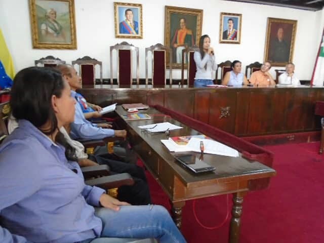 Iroschimajpsuv's tweet photo. Bien decía nuestro Comandante Presidente Hugo Chávez : ¡Más poder para el pueblo! Para nosotros es esencial cumplir sus mandatos, y fue así como #Hoy realizamos la Instalación y Proclamación del CLPP del municipio #Valera #PartipaciónProtágonica https://t.co/4EUFD8QDHM