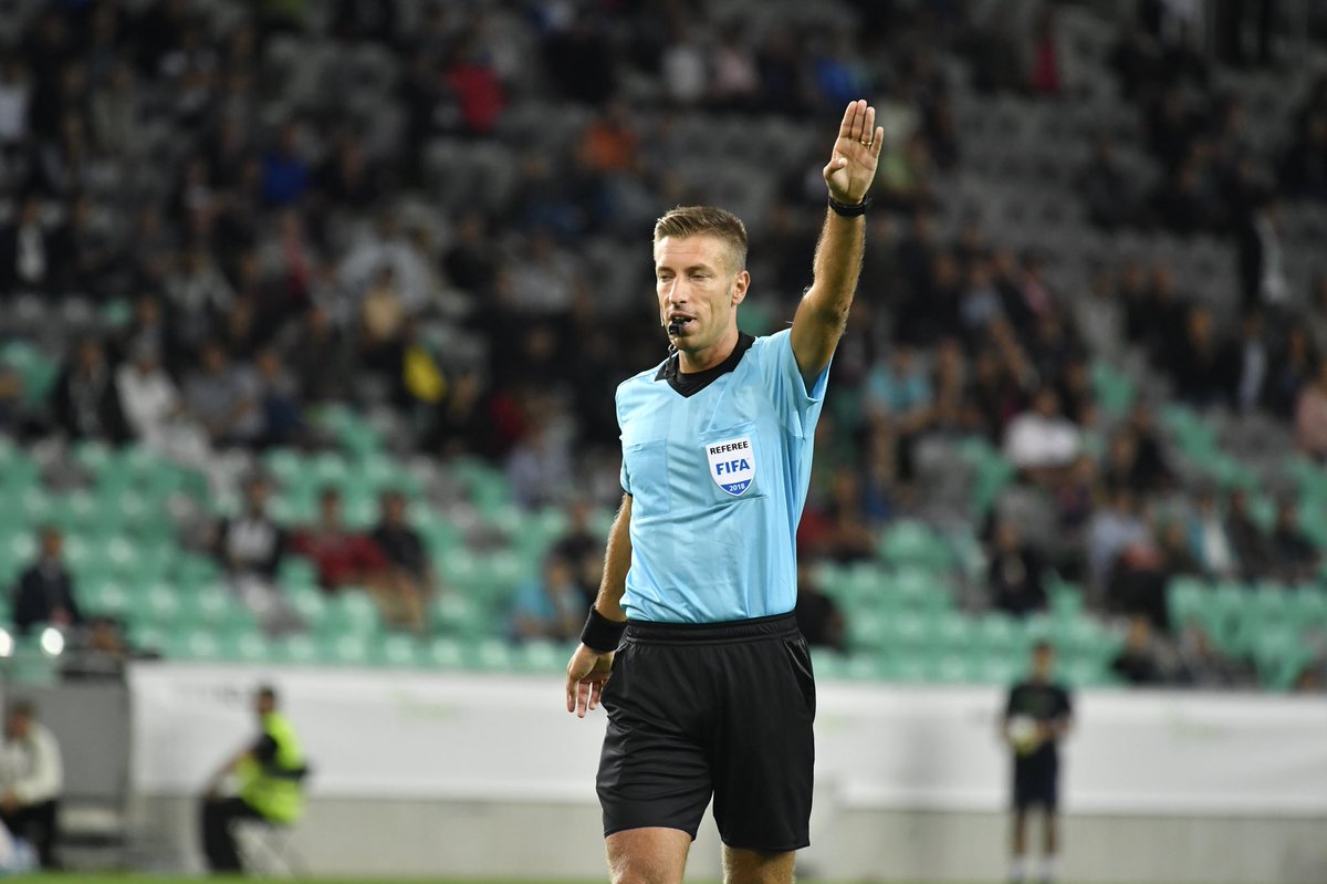 markopigac's tweet image. Po eni strani razumem Šiškota. Avtonomna pokrajina Štajerska bi danes pregazila te leve Bolgare, stadion bi bil poln, po tekmi pa party na trgu in po lokalih. Ipak smo v predmartinovem obdobju. @nzs_si #repka 📸 @markopigac