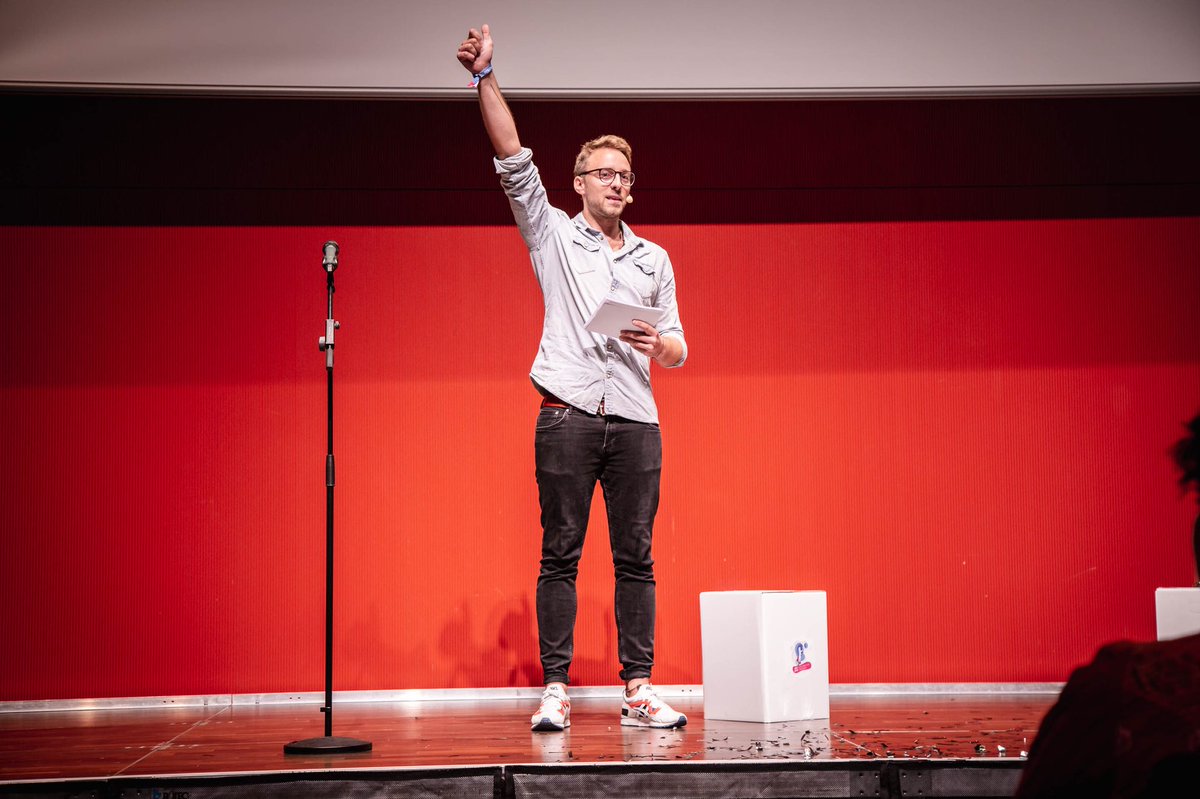 fabian_wiktor's tweet photo. Had the chance today to represent @detecondec &amp; @detecon and give my #first ever😬 #Keynote on “#purpose in life and #business” at @TSystems_MMS Digital Life Camp. #great people, #amazing company spirit and #fantastic #event! Happy to be a part.🙏🏼 #keynotespeaker #Telekomwall https://t.co/jKGRUHx5s0