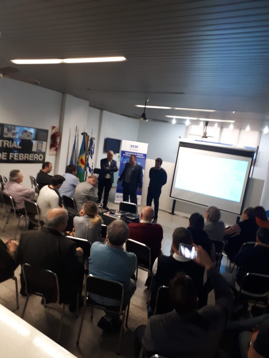 Emiliano26978's tweet photo. Charla con @diegocoatz en la @UI3Foficial #semanadelaIndustria3f #UI3Fpresente #LosIndustrialesEstamosEnLaUnion @UIPBA #LaProvinciaIndustrial https://t.co/zvf4VF1qOL
