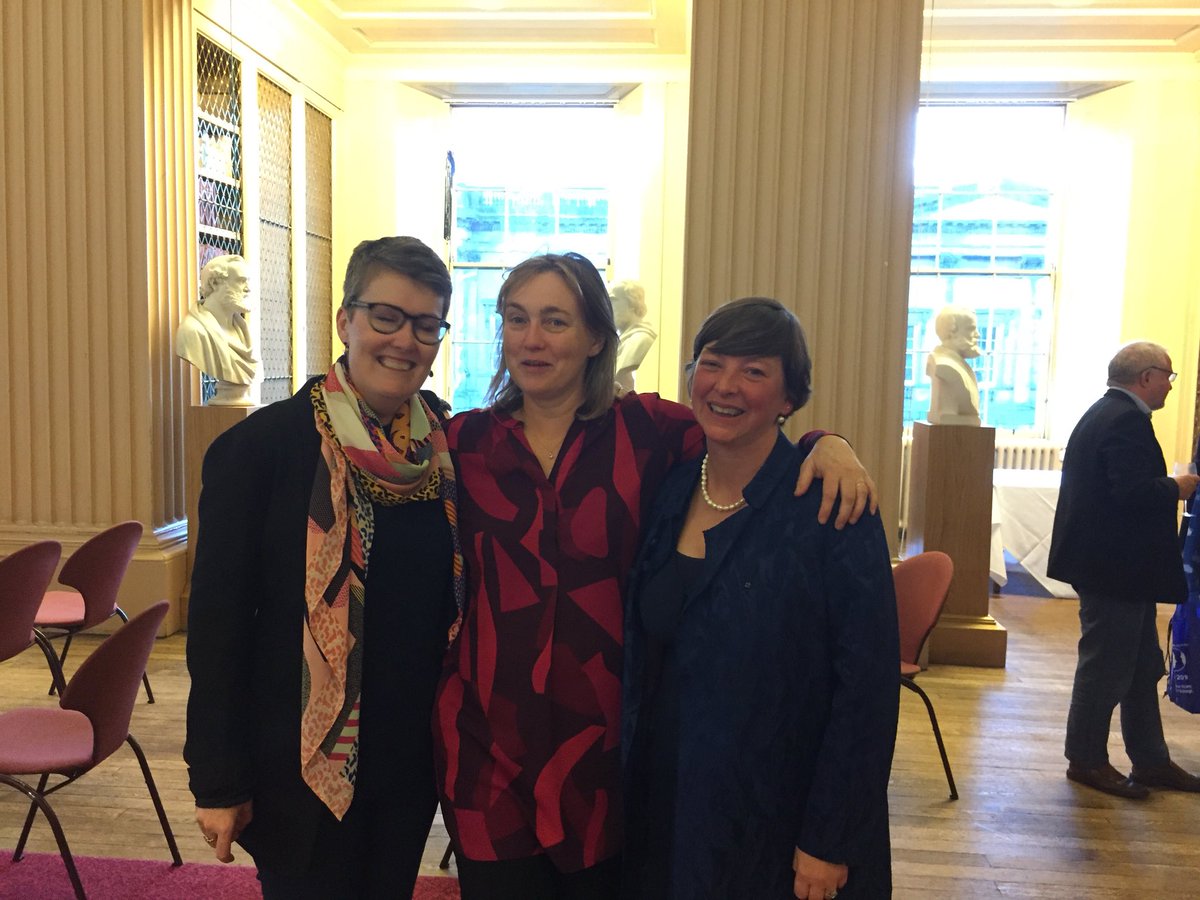 chappell_louise's tweet photo. With to the inspirational Christine Bell @edinburghlaw discuss the new database on peace settlements and findings on ‘unsettled settlements’. A game changer for research on conflict, peace, accountability, and justice. @HumanRightsUNSW #paxdatabase https://t.co/LOWDXjUaFn