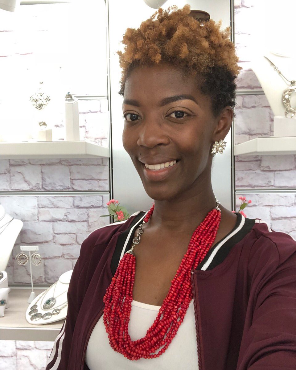 TheCEOChic's tweet photo. Be sure + check out the JTV Jewelry Love Tour when it rolls into your area! #AD Read all about my experience, find out which pieces I fell in love with and check out the tour schedule on my blog. #JTVtour https://t.co/1zvQHdLeOy
