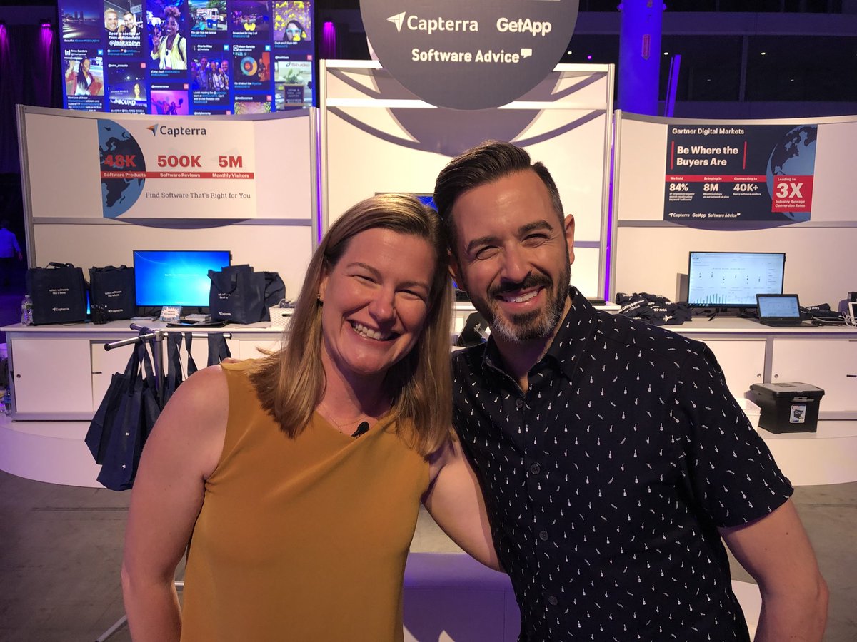 Capterra's tweet photo. Thanks for coming by to chat SEO with us! @randfish #INBOUND18 https://t.co/z6WTSTCGuJ
