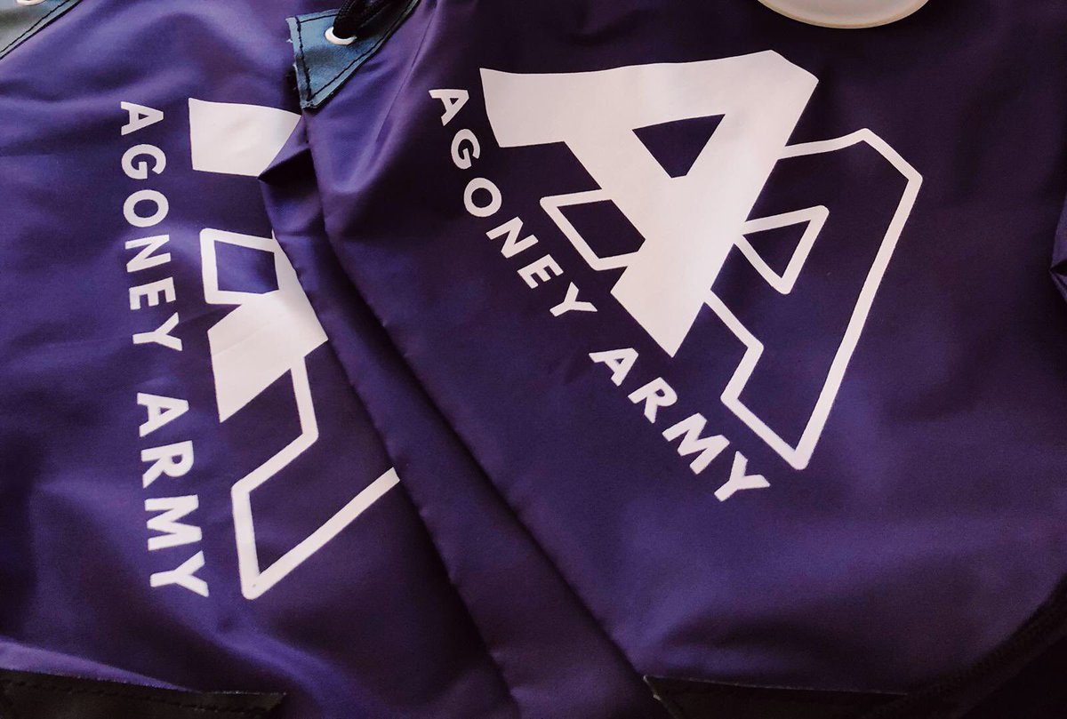 ⚠️SORTEO⚠️

👉🏼Para celebrar que hemos llegado a los 2M de visualizaciones de “Quizás” en YT sorteamos:

❇️1 mochila exclusiva Agoney Army.
❇️2 láminas con la portada del single firmadas por Agoney.

📍Condiciones:
Dar rt a este tweet
Comentar con el HT #AgoneyQuizas2M