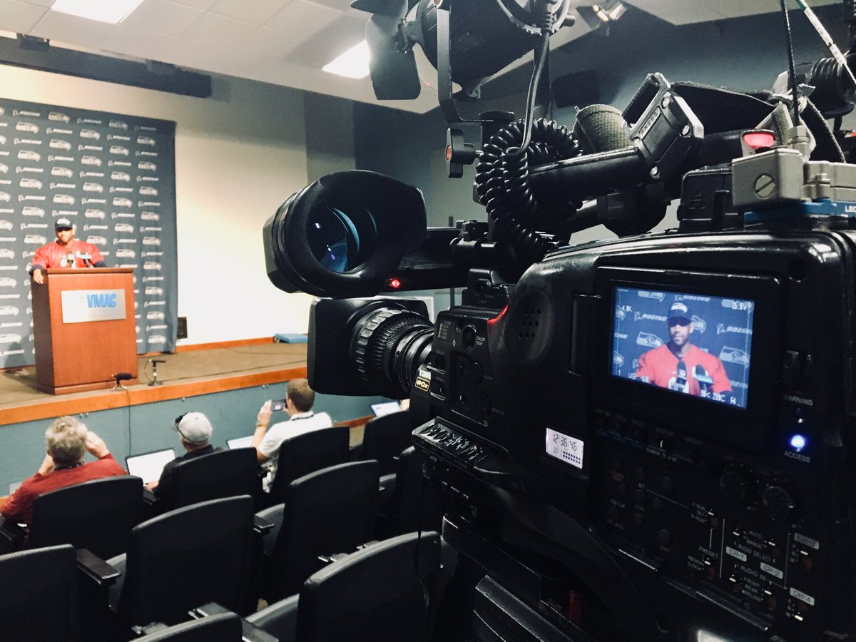 tinaheydanus's tweet photo. “There’s different names but nothing has changed.” Russell Wilson on the new look Seahawks as they prepare for game one of their season. More tonight at 6 on @CTVVancouver #NFL #NFLonCTV https://t.co/03IDtLniKL