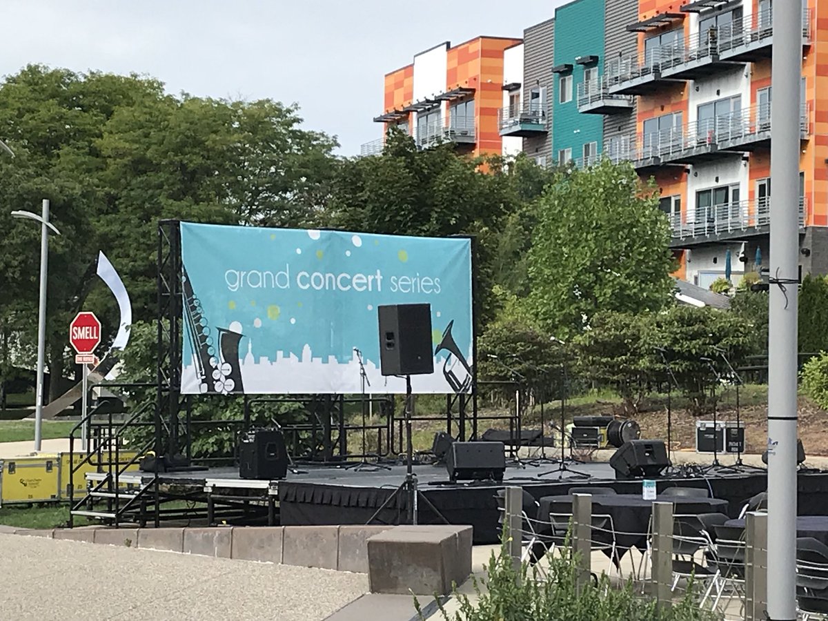 hundmatt's tweet photo. Getting ready for the final Grand Concert Series event of the year, excited for @MSUProfsofJazz — and it’s a beautiful evening! #LoveLansing #LSJmeets @LSJNews https://t.co/EacSqS2kaL