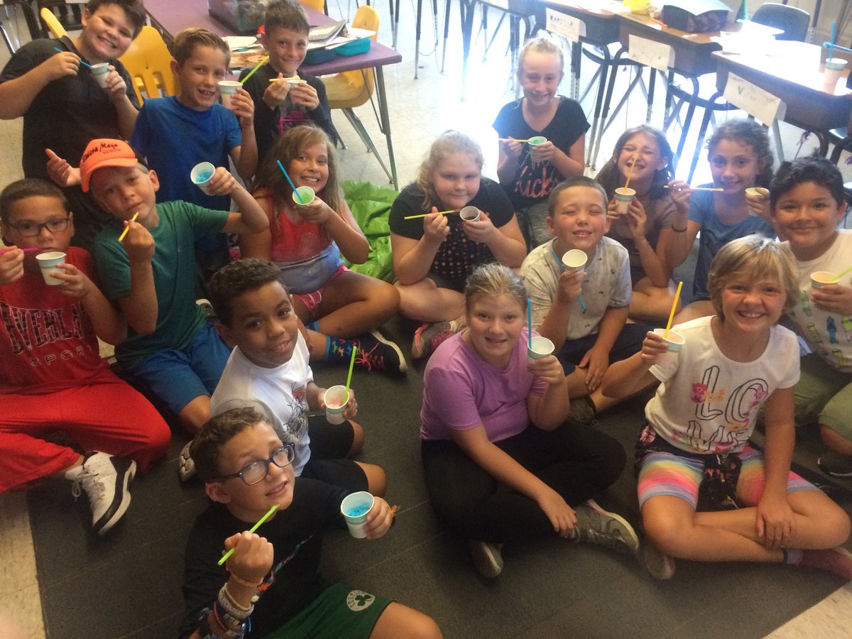 studywithslevin's tweet photo. Over 900 math questions done this afternoon deserved a snow cone treat! Yes. Nine hundred ๐๐ป #Wixon #Rigor #Rockstars @ProdigyGame @wixonschool https://t.co/wGdpCigVFy