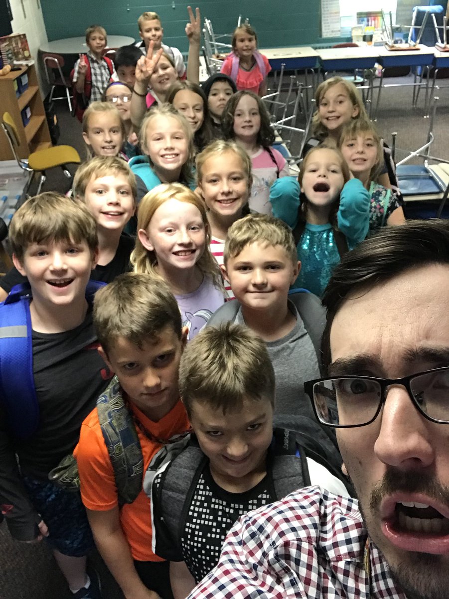 DJBorgen4's tweet photo. 4th Annual end of the first day selfie! #cfelem https://t.co/M2mySeaz9n