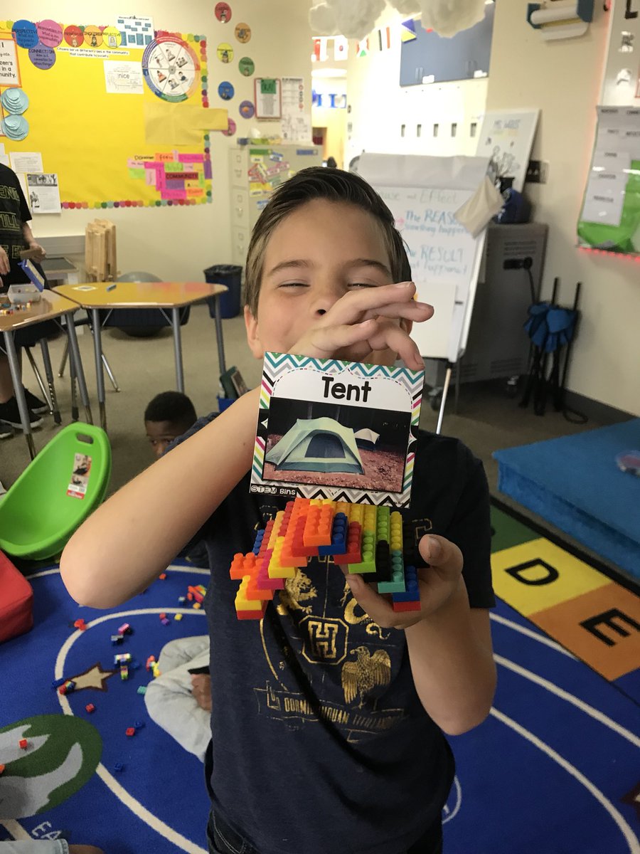 MrsAnthonyThird's tweet photo. John John was so reflecting in Maker’s Space today! “I realized I was trying to make it too complicated so I had to tone it back!” #HuffmanPYP https://t.co/WdzK0BkpwB
