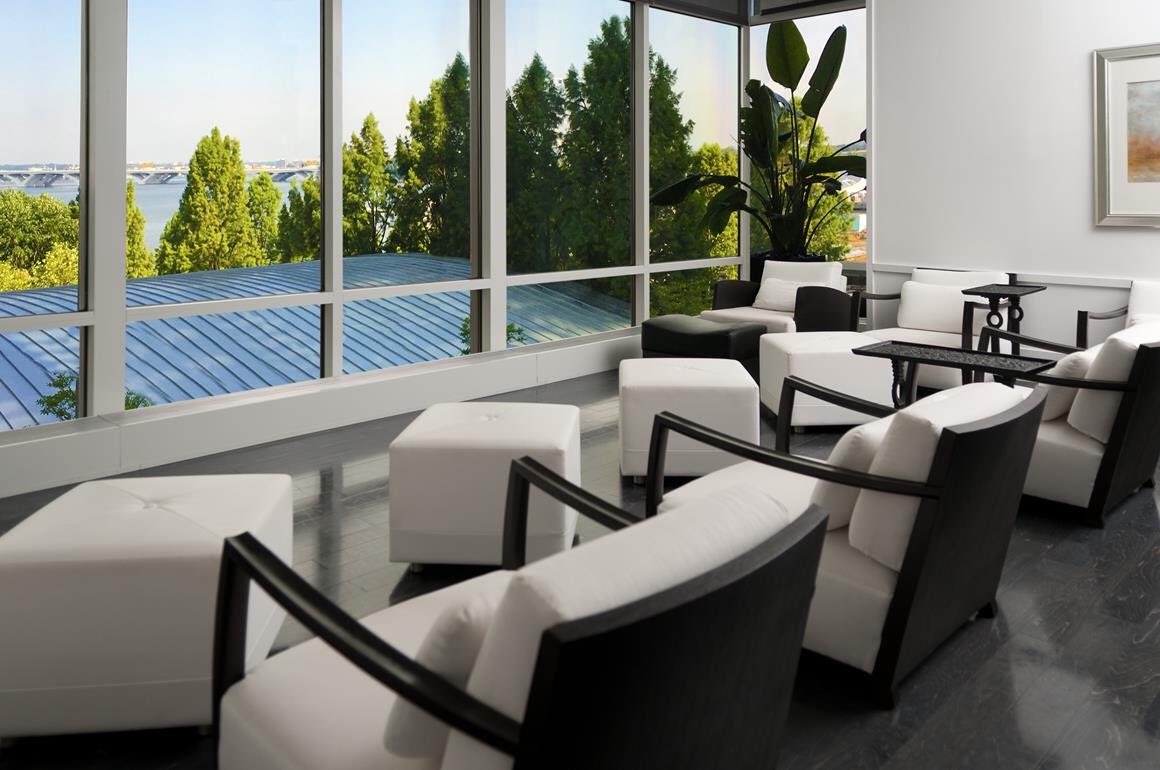 DCwhatsnew's tweet photo. Need to getaway? #RelacheSpa at @gaylordnational is an award winning full-service #spa & #salon. Take some time to #relax & release. Become a member & get 1 free spa service per mth & more. Visit https://t.co/PlZmIbv16g
#dcwhatsnew #gaylordnational #massage #treat #pool #dc #dmv https://t.co/FxbjBhwzHT