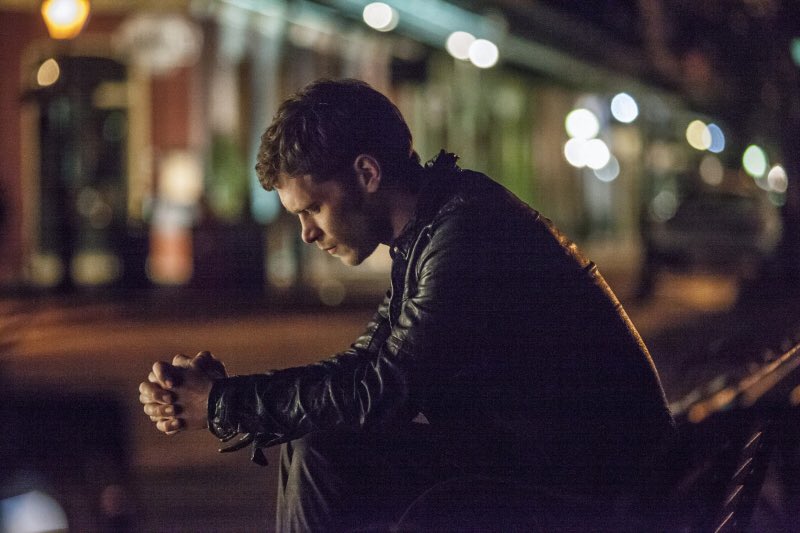 “Bow Down to the King.”
#RP
#TheOriginals 
#Ships with Chemistry.
Retweet &amp; Like.