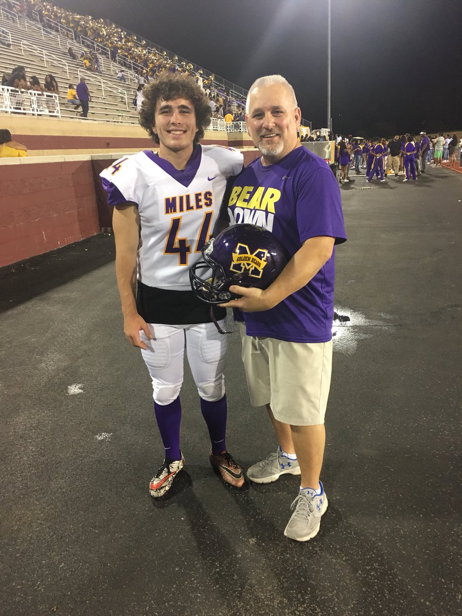 IrishBill63's tweet photo. In Livingston, Alabama, today as Miles College takes on West Alabama. #GoldenBears #MilesFootball https://t.co/YHK1vP8z1a
