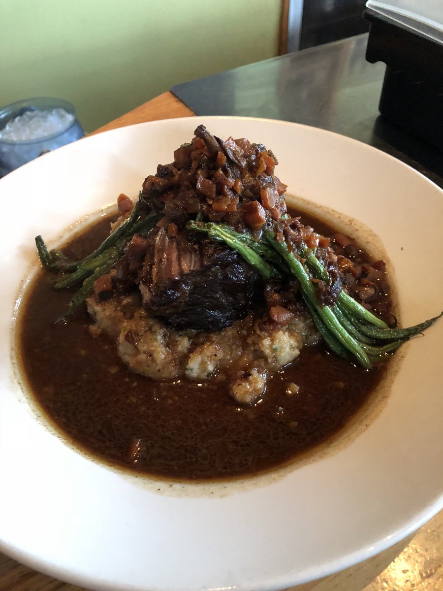 pointbrugge's tweet photo. Tonight’s features! Local tomato and beef salad with walnut/chèvre vinaigrette. Braised short ribs with cauliflower purée and green beans. Come on in!#dinner #shortribs #eatpgh #local #eatlocal https://t.co/TktYxU2Nw0