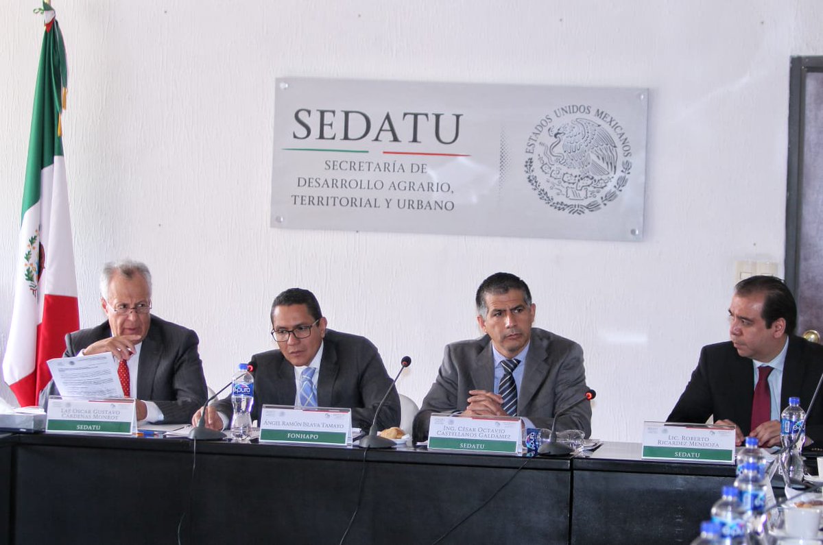 Fonhapo's tweet photo. En las instalaciones de @SEDATU_mx se realizó la Sesión 188 del Comité Técnico y de Distribución de Fondos del @Fonhapo, que fue presidida por el subsecretario @C_CastellanosG https://t.co/528ZJ3k2Cc