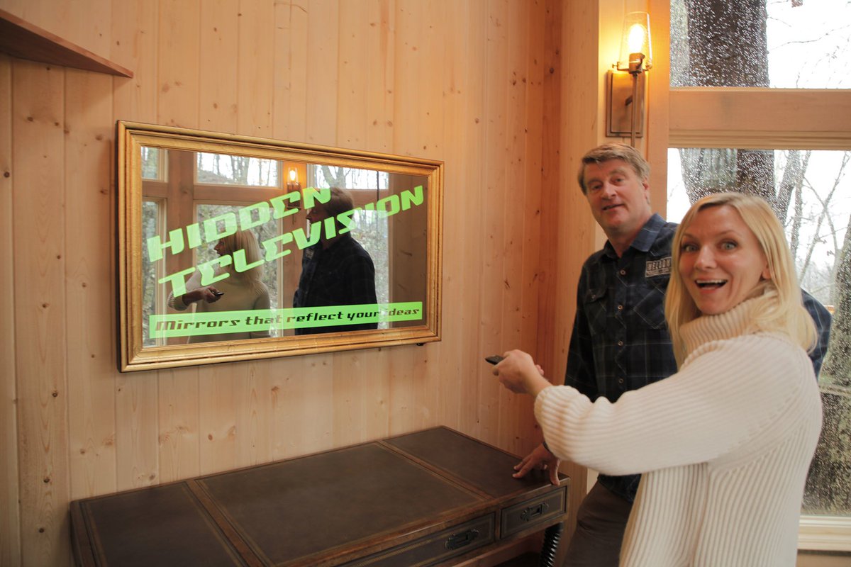 TVmirrors's tweet image. Check out Hidden Television on #treehousemasters. The "Super Spy Treehouse" premieres Friday, Sept 14, at 8/7C on @AnimalPlanet!
