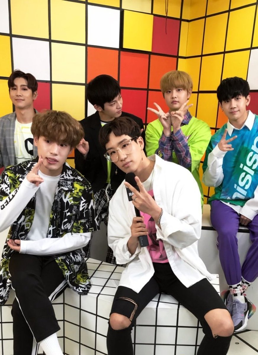 24hopeubounce's tweet photo. VISUAL KINGS ❤

#투포케이 #24k #24u #24kcomeback #goldencomeback #jinhong #music #kpop #jeonguk #kisu #soo #hongseob #changsun #cory #kiyong #6YearsWith24K #6GoldenYears #24KenMéxico https://t.co/FhvNbffpGL